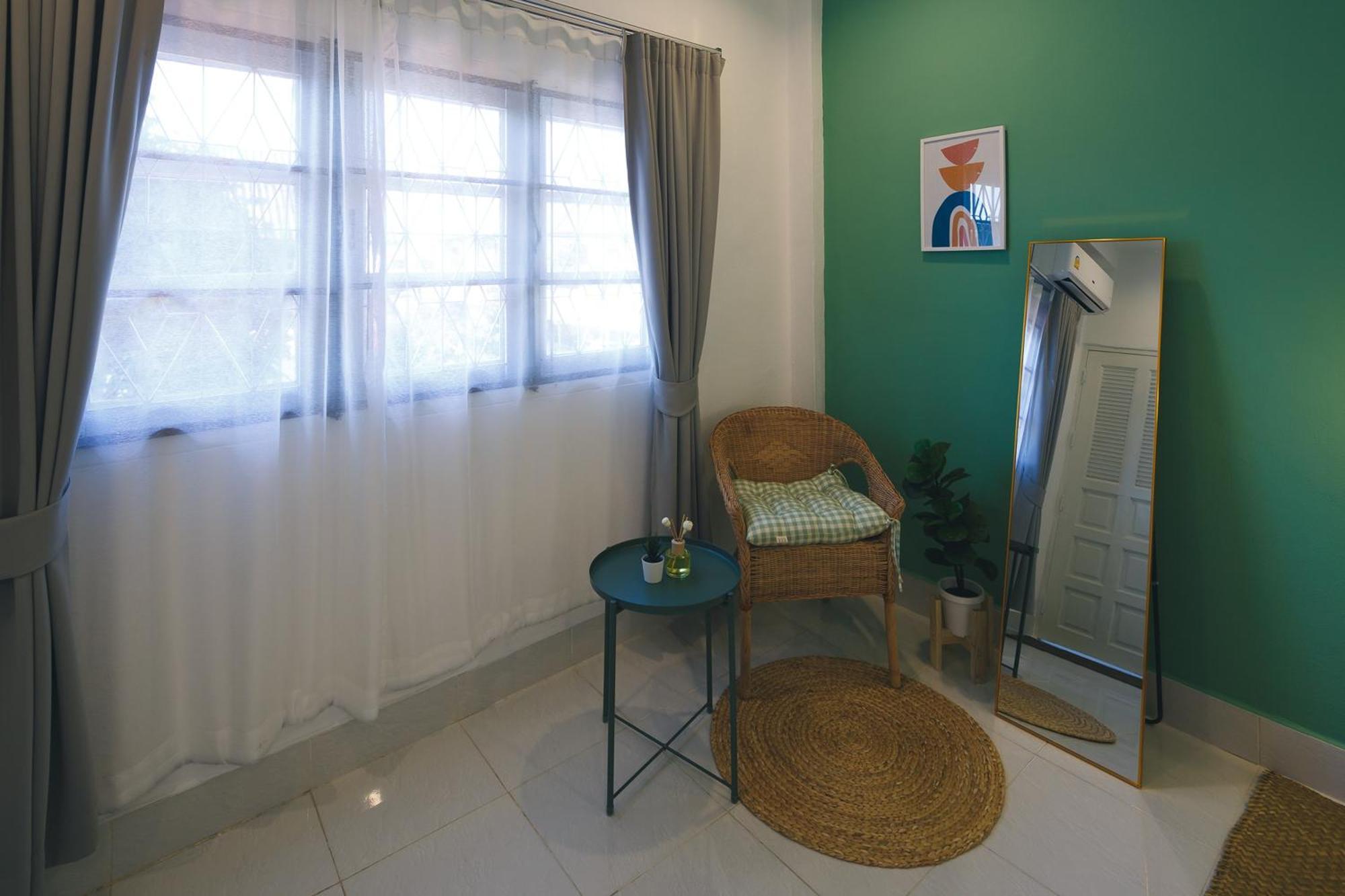 Yindee Travellers Lodge Нан Экстерьер фото